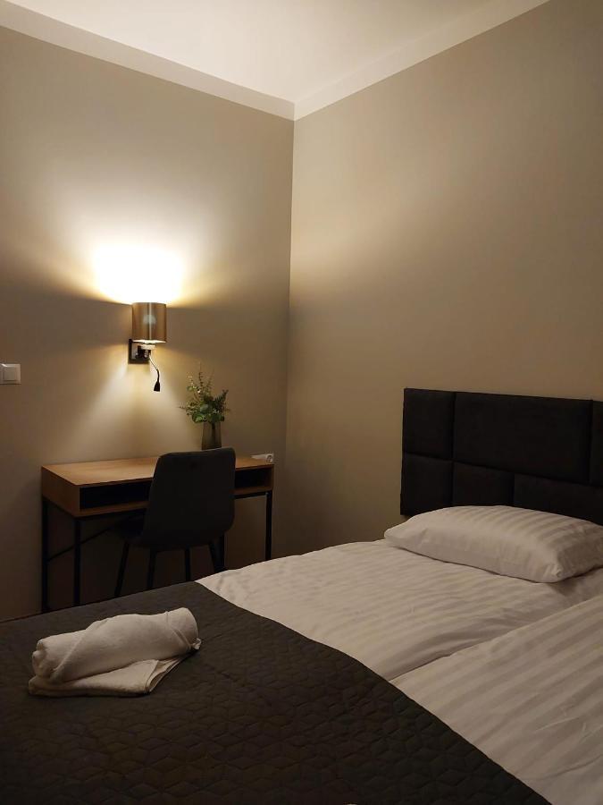 Spacious Two-Bedroom Apartment In The City Center 克拉科夫 外观 照片