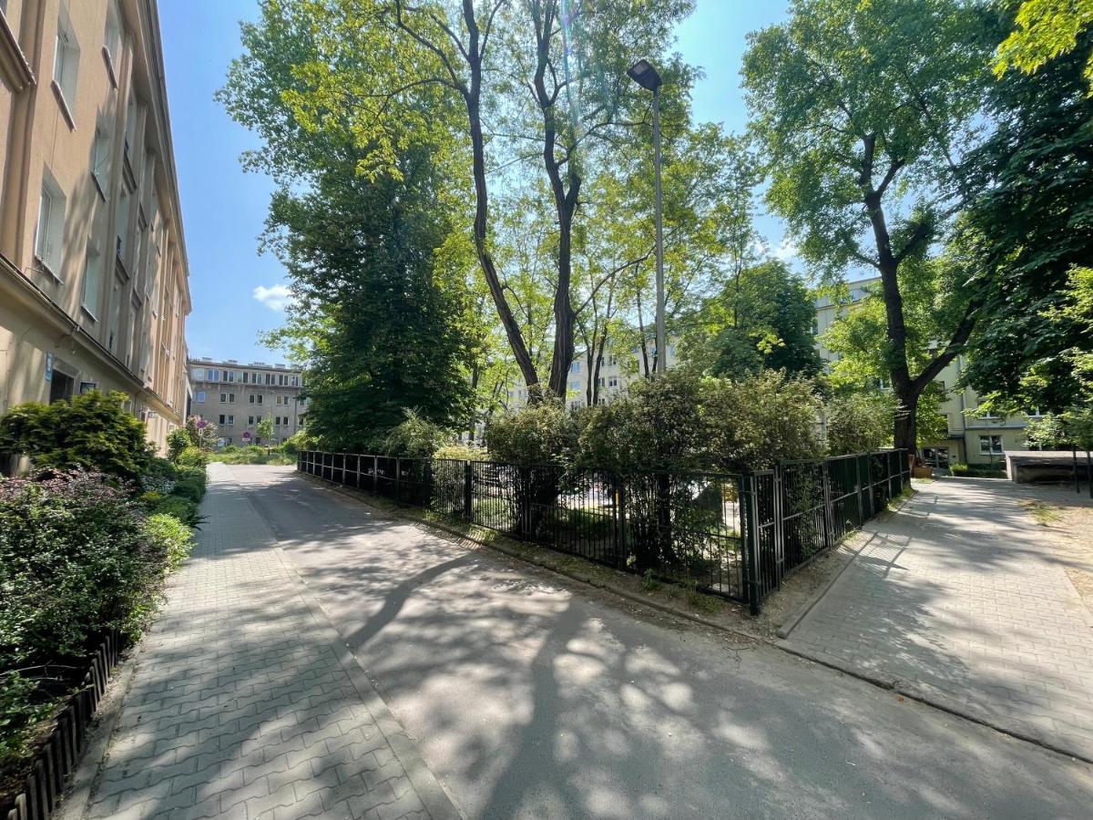 Spacious Two-Bedroom Apartment In The City Center 克拉科夫 外观 照片